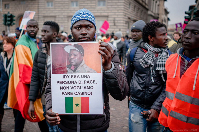 Scopri di più sull'articolo 10 Marzo: la Firenze solidale intorno alla comunità senegalese – di Andrea Montagni