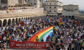 7 ottobre: di nuovo in marcia da Perugia ad Assisi  – di Sergio Bassoli