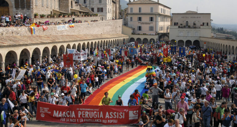 Scopri di più sull'articolo 7 ottobre: di nuovo in marcia da Perugia ad Assisi  – di Sergio Bassoli