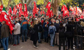 Resistere, resistere, resistere sempre. “Abbiate il coraggio di restare soli” – di Mimmo Lucano