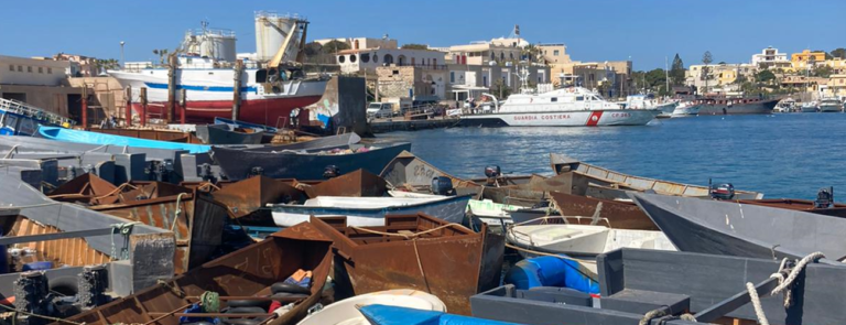 Scopri di più sull'articolo I pescatori di Lampedusa temono la mancanza di lavoro, non i migranti – di Frida Nacinovich