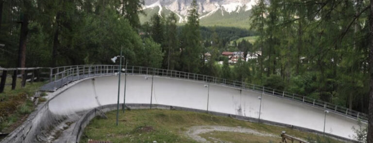 Scopri di più sull'articolo Olimpiadi invernali Milano-Cortina: l’insostenibile pista di bob – di Mauro De Carli