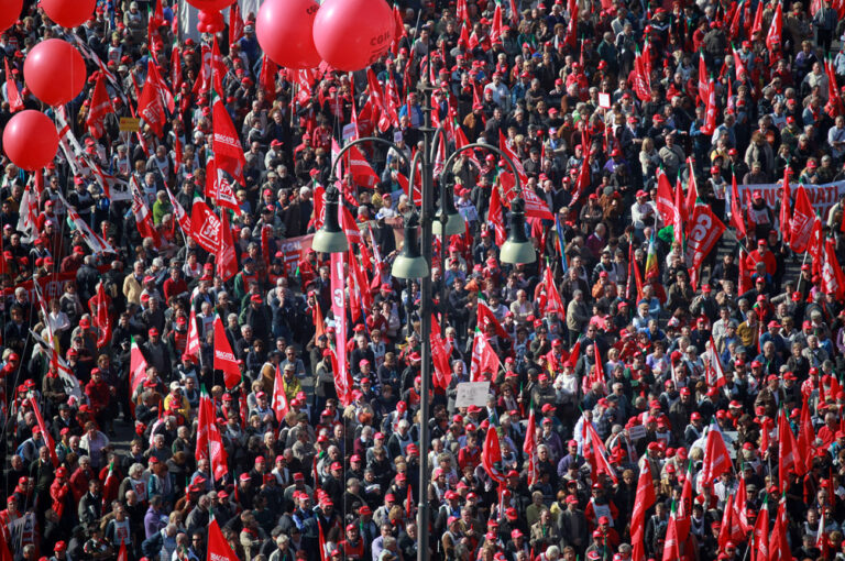 Scopri di più sull'articolo Noi stiamo con la Cgil – di Giacinto Botti