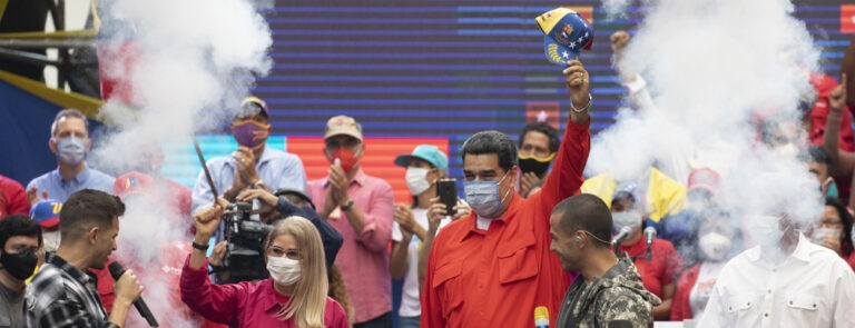 Scopri di più sull'articolo Venezuela: Maduro vince le elezioni, ma la partecipazione al voto è molto bassa – di Vittorio Bonanni