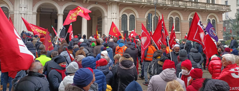 Scopri di più sull'articolo Sciopero generale! Per la Pace, la Costituzione, il lavoro, l’eguaglianza, i diritti – di Giacinto Botti